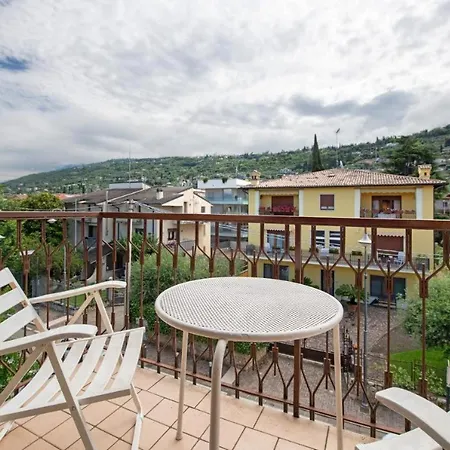 Apartment Achilla 2 Torri Del Benaco