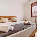 Achilla 2