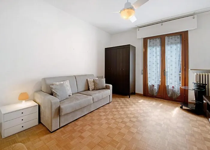 Achilla 2 * Торри-дель-Бенако