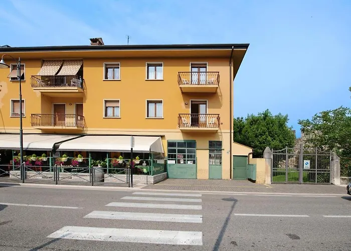 Achilla 2 * Торри-дель-Бенако